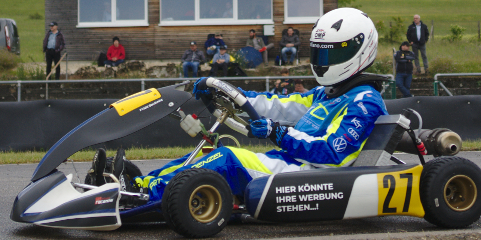 Als kleines Privatteam treten wir mit unserem Stammpiloten Fynn  im Süddeutschen ADAC-Kartcup an. An 5 Rennwochenenden und in 10 Rennen geht es um Punkte und die Qualifikation zum Bundesendlauf. Spannung und echtes Racing sind geboten. Im SAKC treffen die besten Nachwuchstalente des süddeutschen Kart-Clubsports aufeinander. 